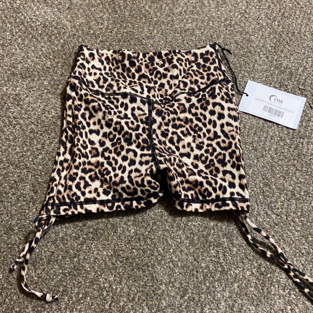 Zyia shorts